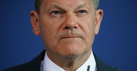 "Scholz tylko udaje, że wspiera Ukrainę". Coraz ostrzejsza krytyka kanclerza Niemiec