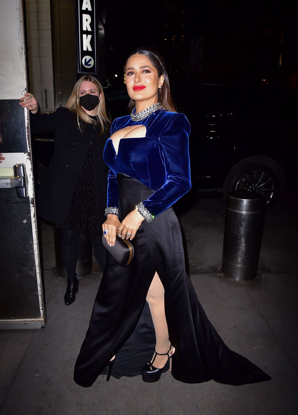 Salma Hayek na nowojorskiej premierze "House of Gucci"