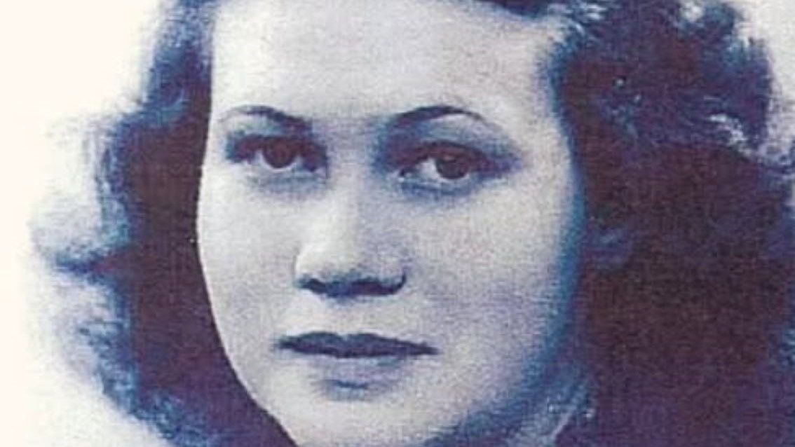 Phyllis Latour