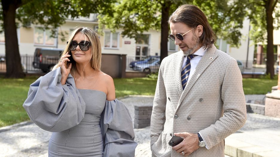 Małgorzata Rozenek-Majdan i Radosław Majdan na ślubie Joanny Opozdy i Antka Królikowskiego
