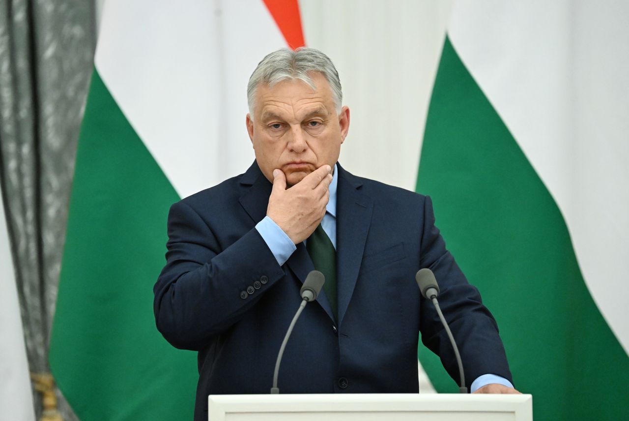 They won't hang the flag. Orban's boycott in the EU