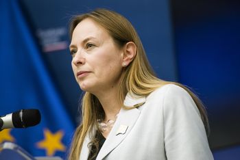 Ministra chce pomóc kobietom. Inaczej czekają je głodowe emerytury [OPINIA]