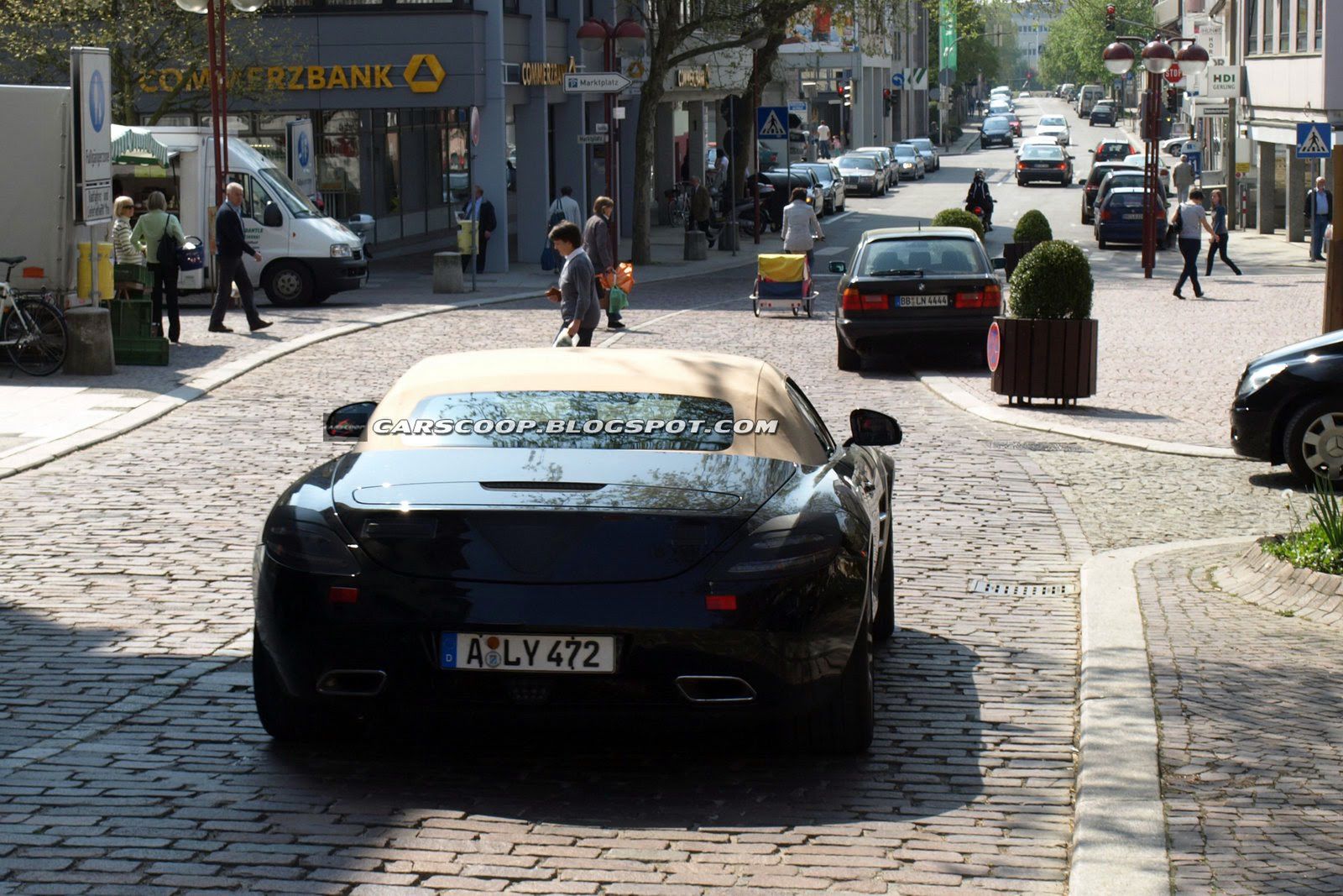 Mercedes SLS AMG Roadster 2012