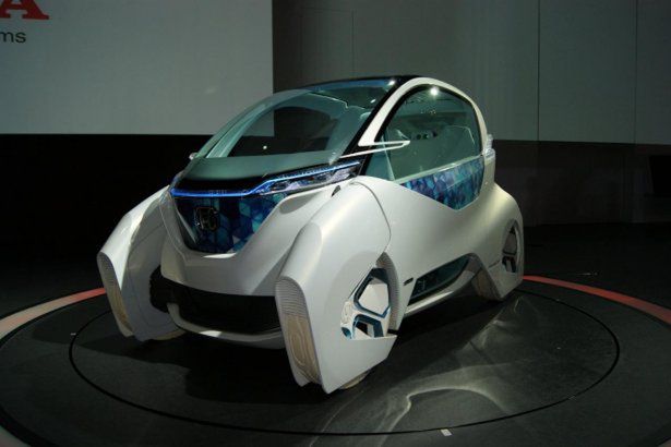 Honda Micro Commuter Concept - mobilna stacja dokująca