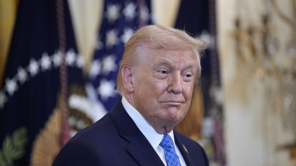 US President Donald Trump participates in a Hanukkah reception in the East Room at the White House in Washington, DC, USA, 16 December 2025. EPA/YURI GRIPAS / POOL Dostawca: PAP/EPA.