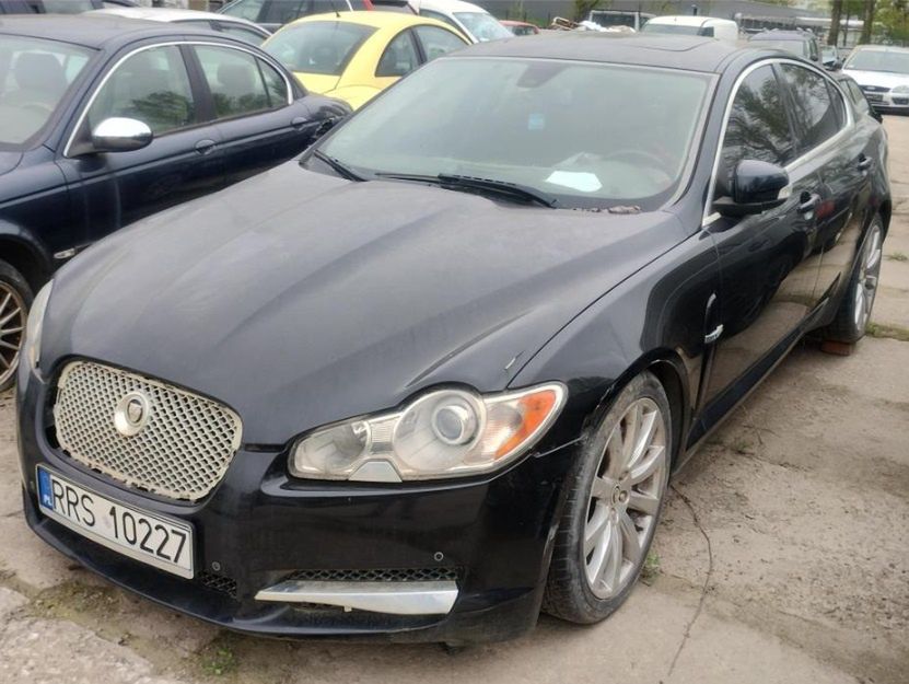 Jaguar XF