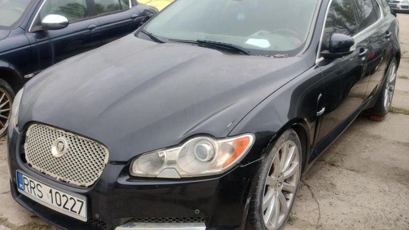 Jaguar XF