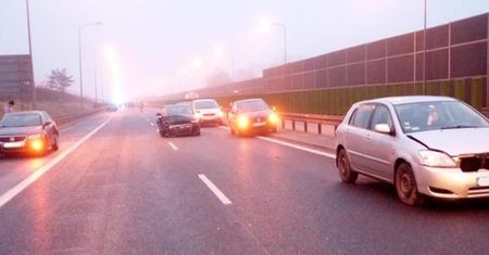 Karambol na drodze ekspresowej 74 – przebieg zdarzeń oraz foto