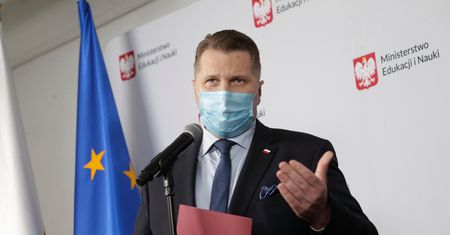 Zaskakująca posada dla Przemysława Czarnka. Robert Biedroń komentuje