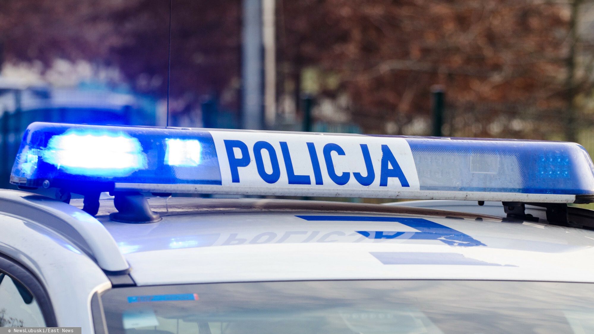 Kierowca został przygnieciony przez autobus podczas wymiany koła