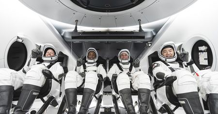 NASA i SpaceX ogłaszają datę misji Crew-1. Astronauci już niedługo polecą w kosmos