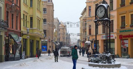 Pogoda w Toruniu. Prognoza na niedzielę 8 lutego. Chłodno, poranny śnieg i wieczorny mróz