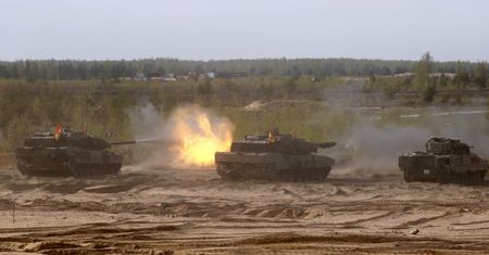 Państwa NATO nie będą dostarczać czołgów do Ukrainy? "Spiegel" o nieformalnej umowie