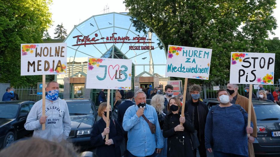 W piątek pod Trójką miał miejsce spontaniczny protest słuchaczy