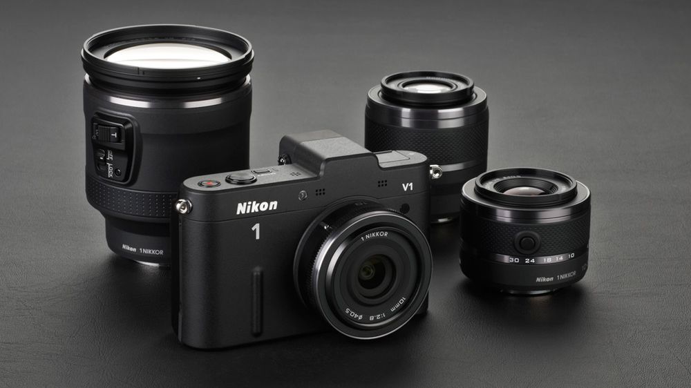 Nikon 1 J1 i V1 - nowe bezlusterkowce z matrycą CX CMOS 10 Mpix 1
