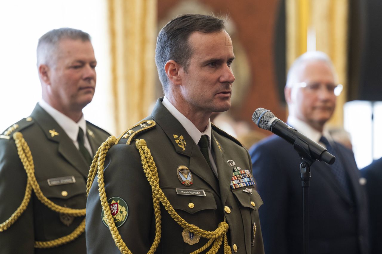 Wrze w czeskiej armii. Szef Sztabu Generalnego chciał się podać do dymisji