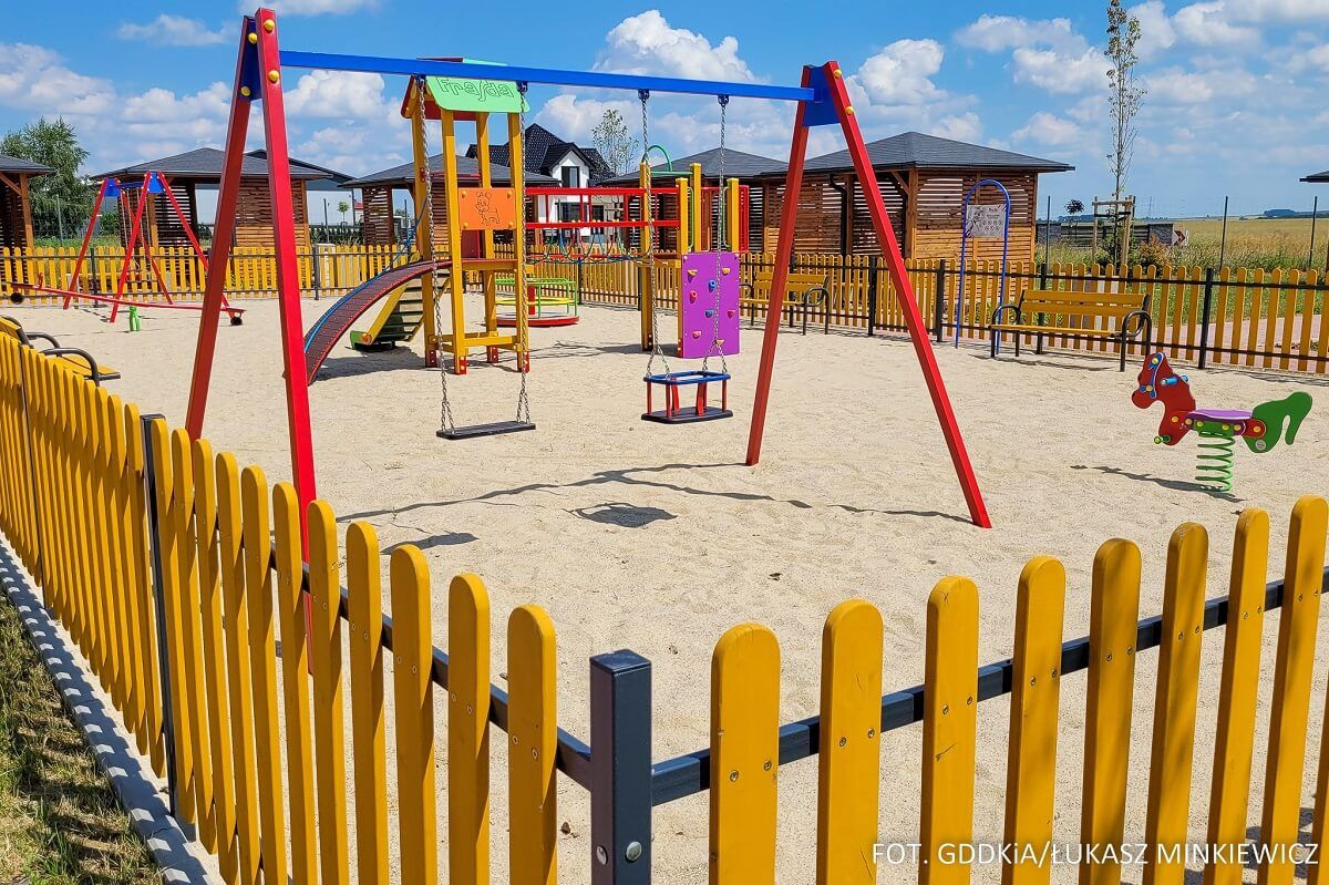 MOP Bystrzejowice plac zabaw S12/S17