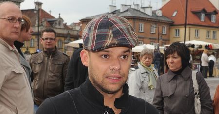 Piróg trafił do szpitala! SZKŁO POWBIJAŁO MU SIĘ W CIAŁO!