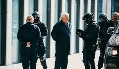 Maciej Stuhr, Marian Dziędziel, Adam Ferency i Lech Dyblik w nowej komedii kryminalnej „Na bank się uda” (wideo)