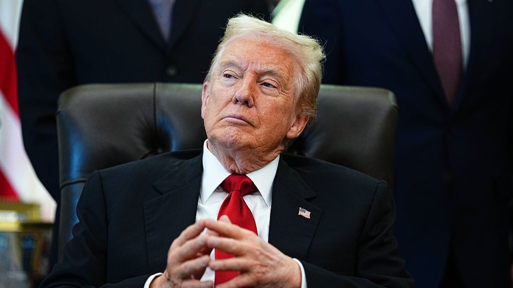 Lilly, Novo To Lower Obesity Drug Prices In Deal With Trump
US President Donald Trump in the Oval Office of the White House in Washington, DC, US, on Thursday, Nov. 6, 2025. Eli Lilly & Co. and Novo Nordisk A/S secured deals with the Trump administration to slash prices for their blockbuster weight-loss drugs in exchange for tariff relief and wider access for Medicare patients. Photographer: Aaron Schwartz/Bloomberg via Getty Images
Bloomberg
2025uspolitics, north american, drug pricing, u.s. government, us, united states of america, the white house, government news, u.s.a., american, americas, health