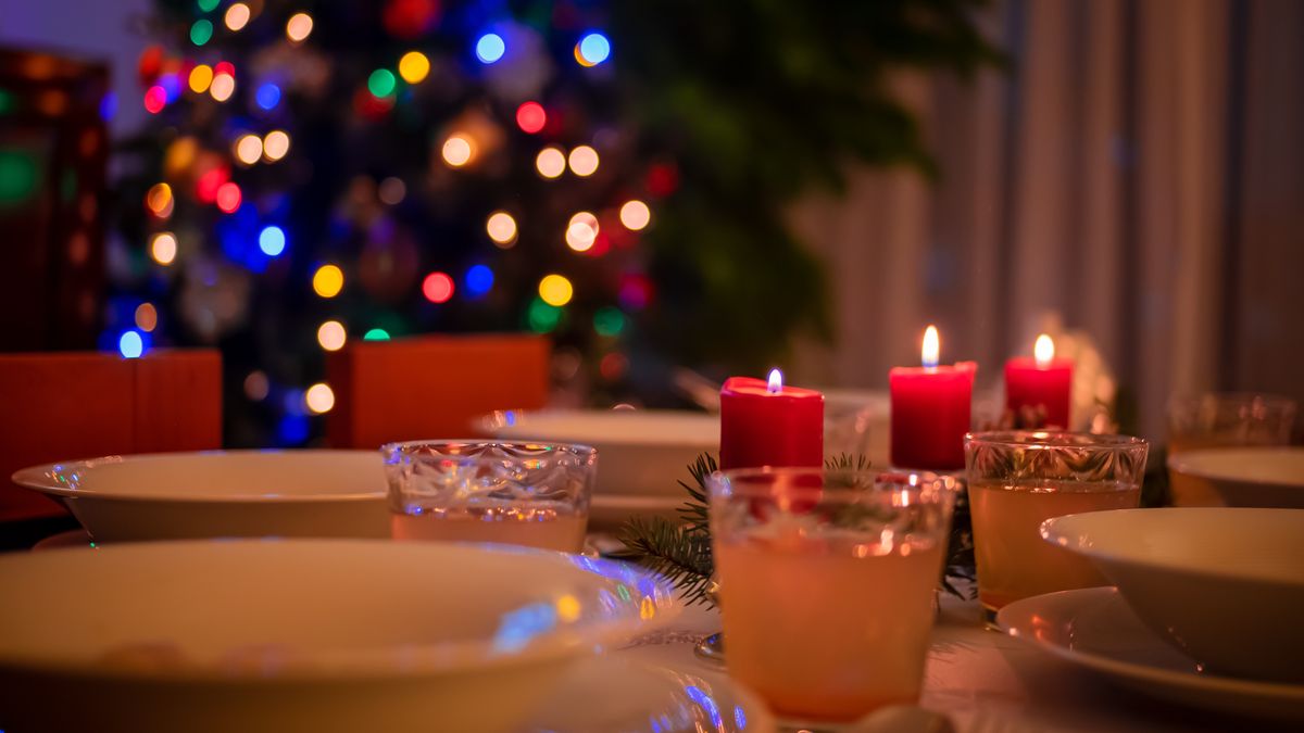 choinka, lampki, wigilia, kompot, kolacja, oprawa, stole, boże narodzenie, obiad, glases, jadalnia, jedzenie, dekoracja, holydays, elegancka, celebracja, drink, wydarzenia, bankiet