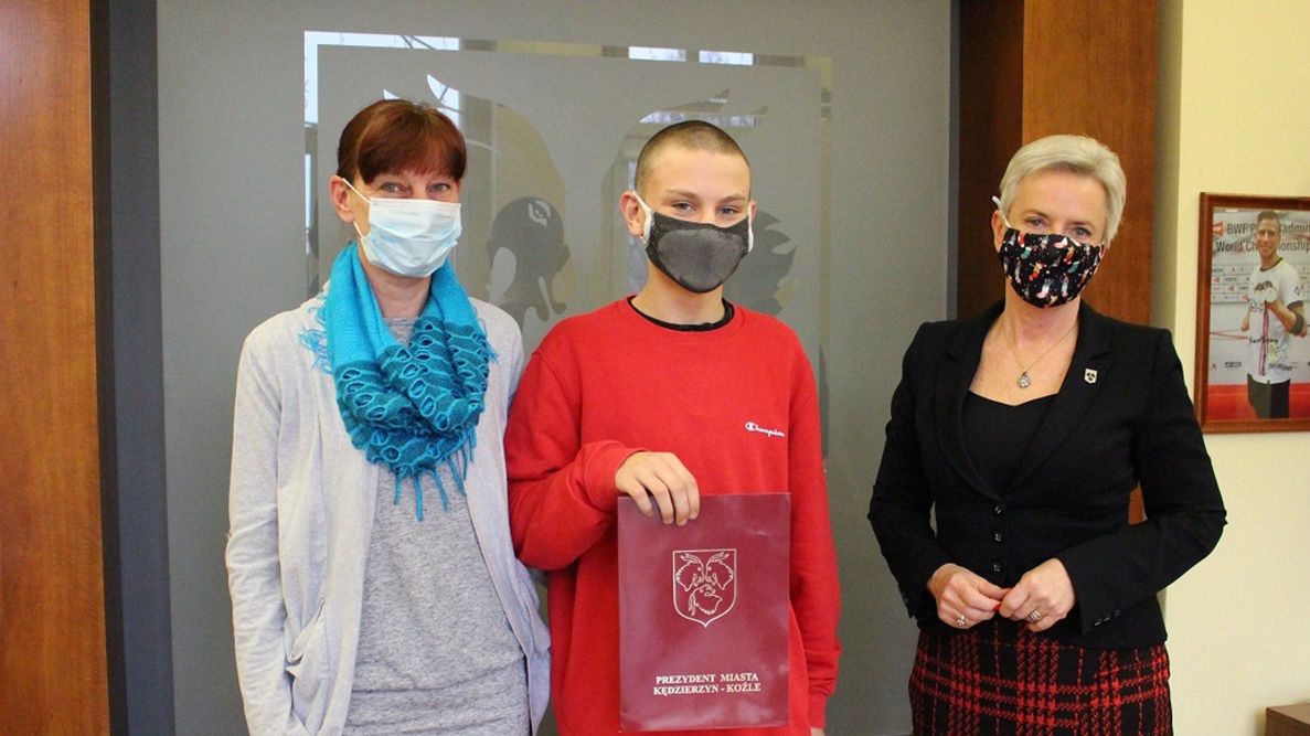 13-letni Maciej Jaszkowicz mamą i prezydent Sabiną Nowosielską.