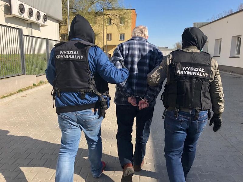 wiadomości,aktualności,WP Wiadomości Zadał 240 ciosów nożem. Sąd umorzył postępowanie