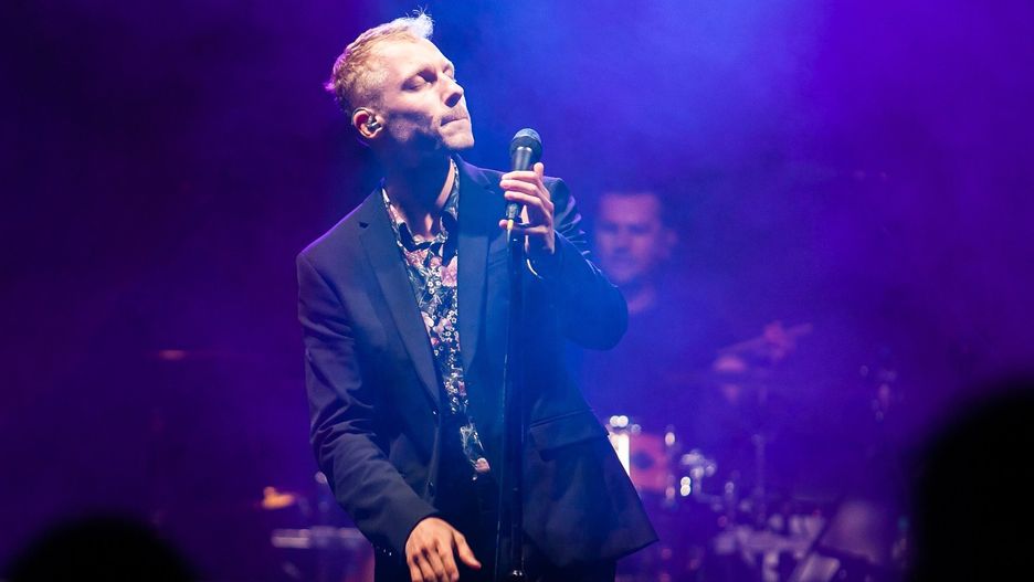 Po części oficjalnie przyjdzie czas na prawdziwą ucztę muzyczną. Na scenie wystąpi Igor Herbut wraz zespołem