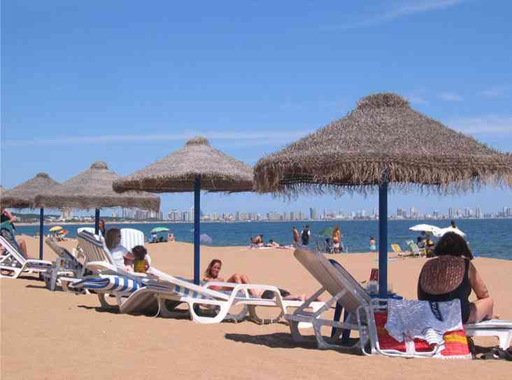 10 najdziwniejszych plaż na świecie 12