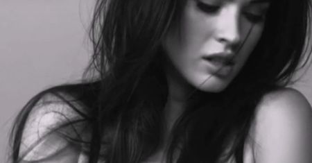 Megan Fox w bieliźnie Emporio Armani! (WIDEO!)