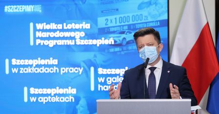 Czas na szczepienia przeciw COVID-19 się kończy. Rząd zapowiada nagrody finansowe dla gmin