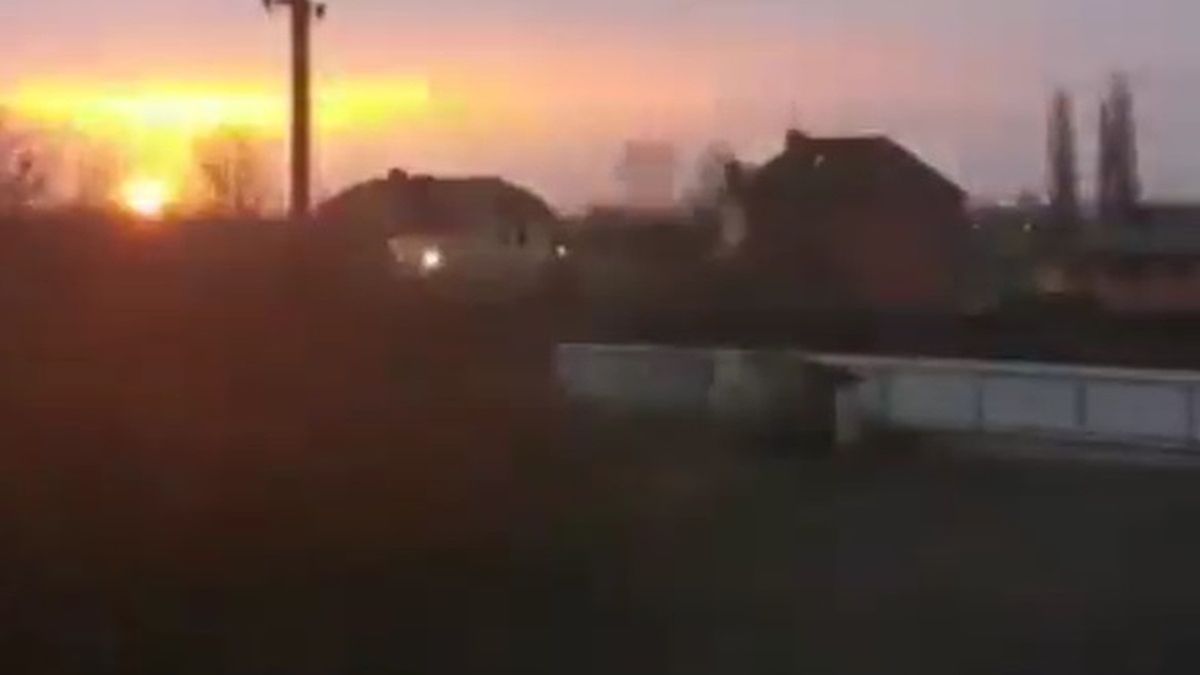 Z nagrań pojawiających się w internecie wynika, że Rosjanie zaatakowali także Łuck 