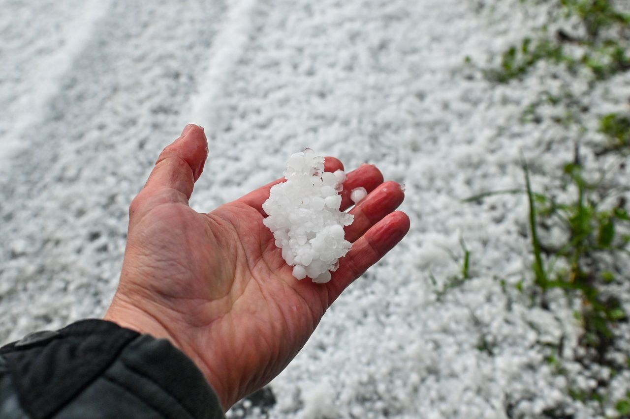 Burze, grad i ulewny deszcz. Nawałnice przejdą nad Polską