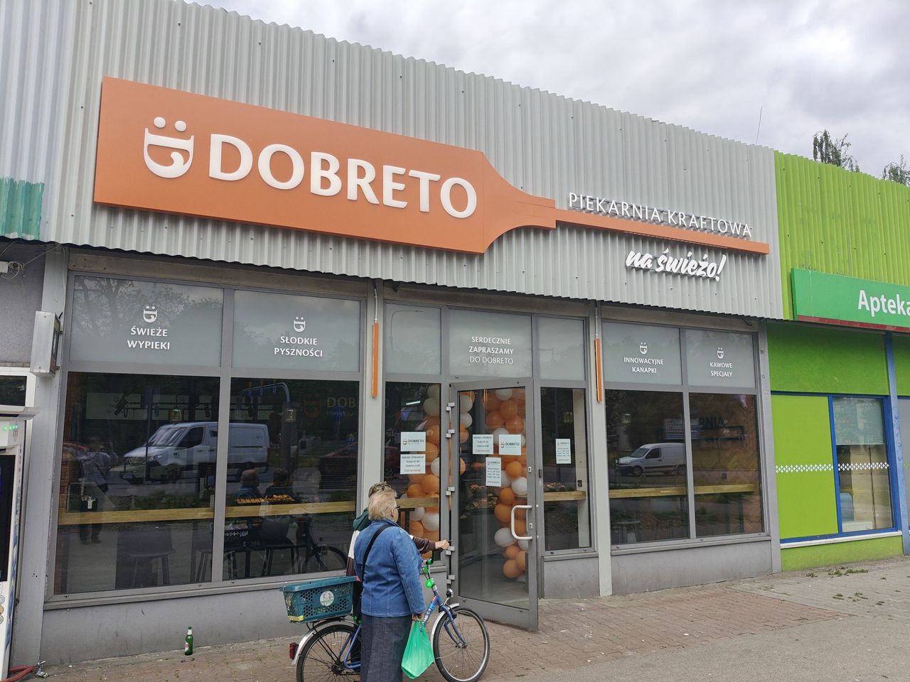 W Sosnowcu otwarto kraftową piekarnię "Dobreto" - sprawdź CENNIK, zobacz ZDJĘCIA. Stawiają na rzemieślnicze metody wypieku. Co oferują?