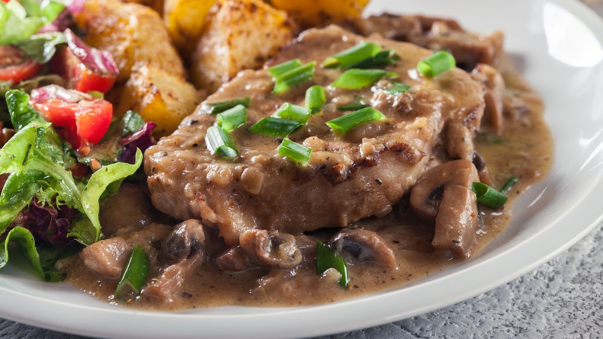 Pieczeń w sosie pieczarkowym