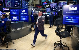 Giełda w USA startuje po niezwykłym poniedziałku. Oto co się dzieje