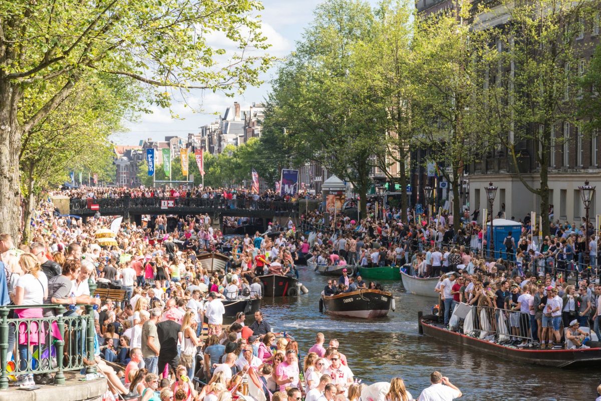 W Amsterdamie tłumów nie brakuje 