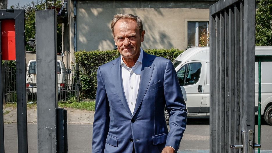 Wybory 2020. Donald Tusk zaprasza Kaczyńskiego na spacer