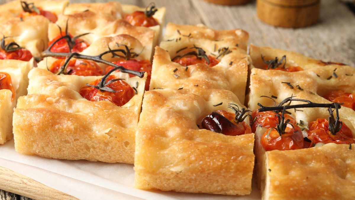 Focaccia to dobry zamiennik typowego pieczywa