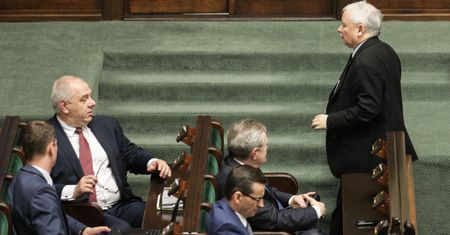 Rząd "niechcący" ujawnił plany wzrostu płacy minimalnej