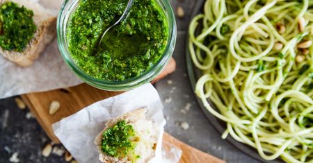 Solidna porcja energii. Postaw na pesto z konopi