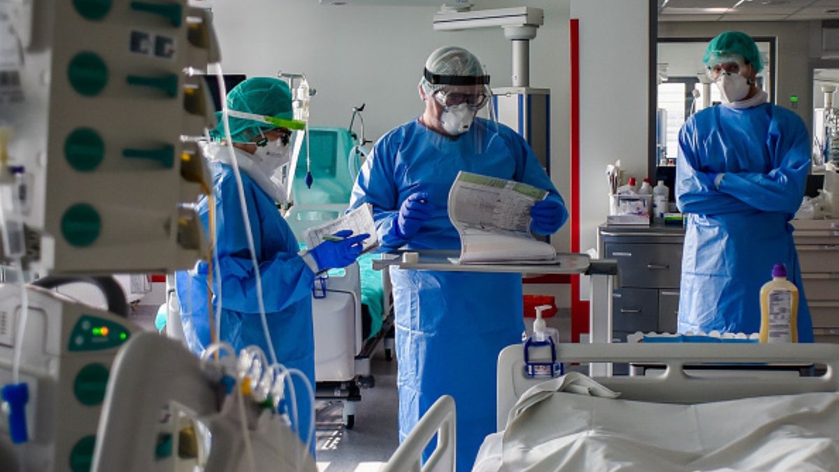 Liczba zarażeń koronawirusem w Polsce wciąż pozostaje wysoka