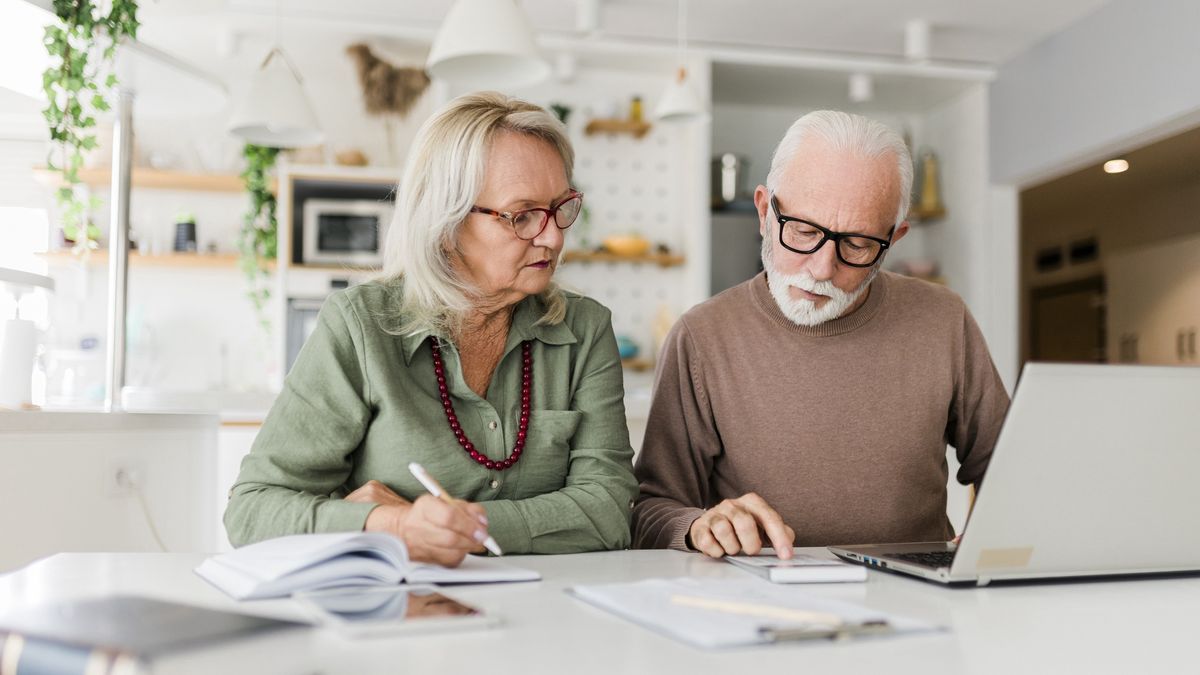 Senior couple using laptop while planning their home budget,
Senior couple using laptop while planning their home budget,
Happy senior couple going through home finances and using computer at home.
Eleganza