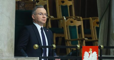 Wydatki na obronność. Spór w Sejmie ws. zmian w konstytucji