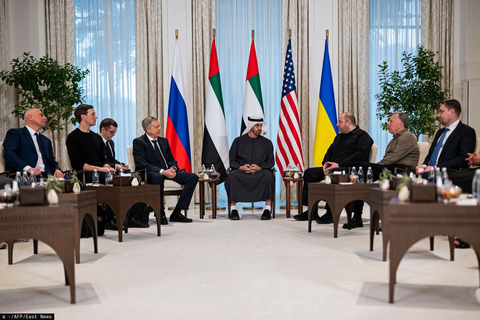 wiadomości,aktualności,WP Wiadomości Pierwszy dzień rozmów w ZEA. Zełenski: za wcześnie na wnioski