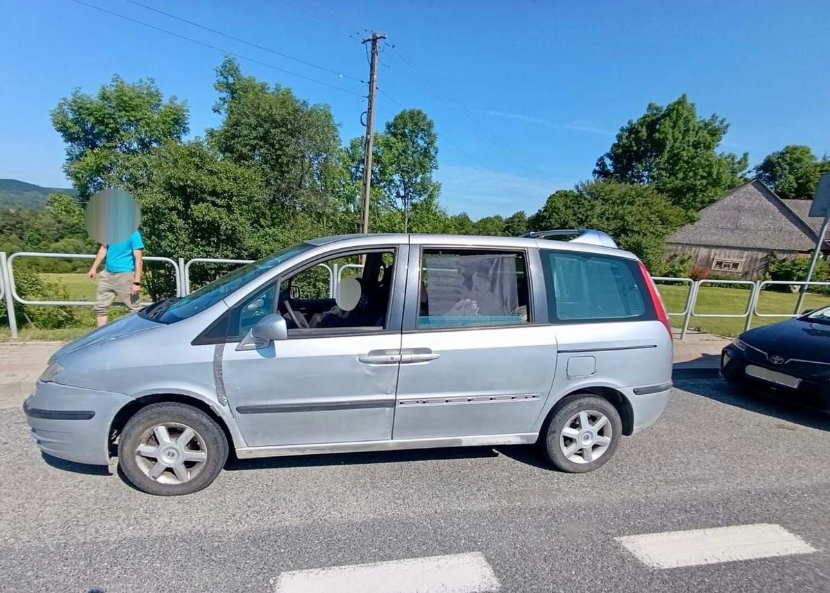 Pijany ojciec wiózł autem dwójkę dzieci