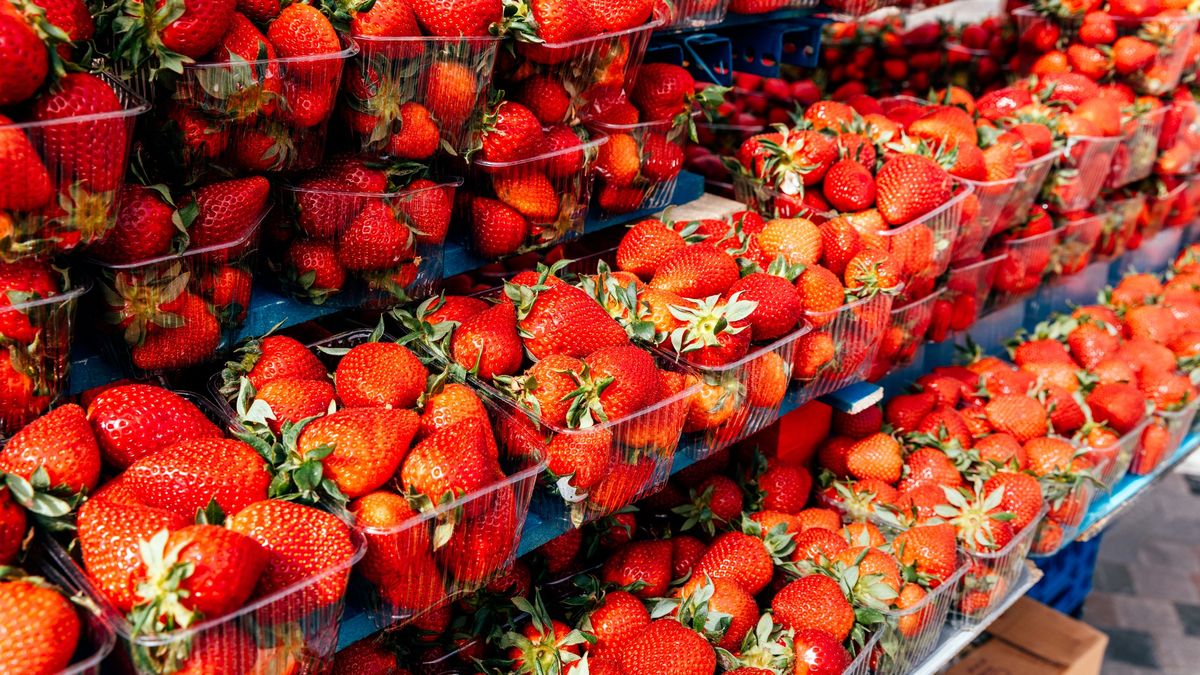 Oburzyła się widokiem na straganie.