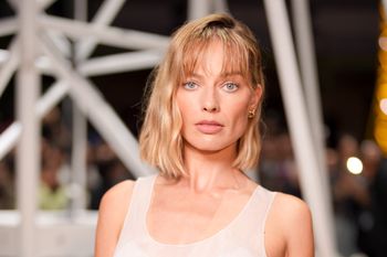 Przezroczysty top przyciągnął uwagę. Tak wystąpiła na pokazie Chanel