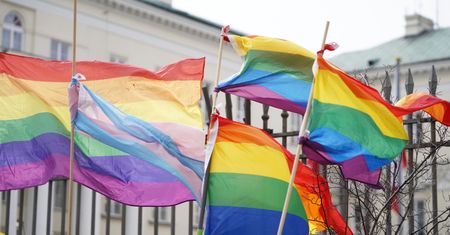 Europosłowie ponaglają Brukselę w sprawie Polski