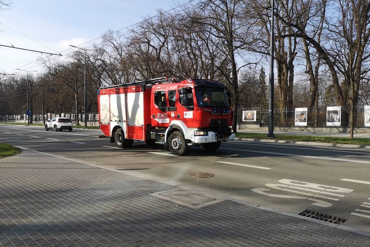 straż pożarna samochód pożarniczy